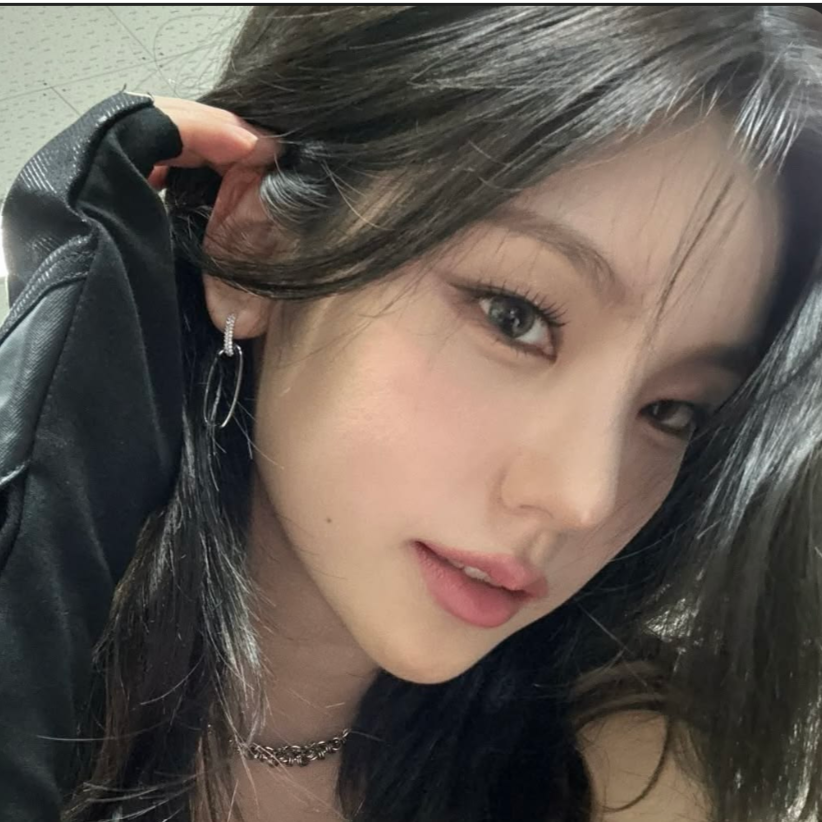 Yeji gallery image