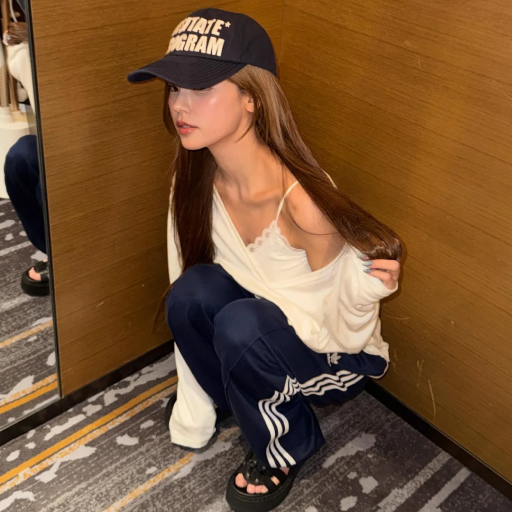 Yeji gallery image