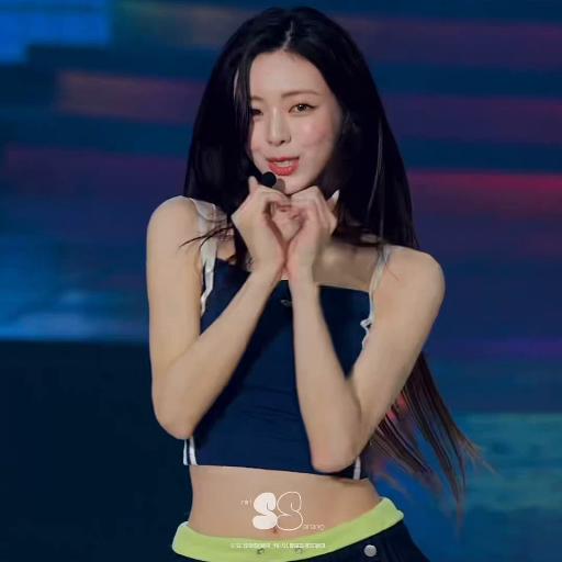 Yuna 갤러리 이미지