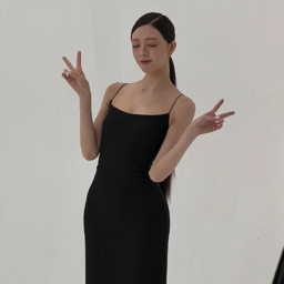 Yuna gallery image
