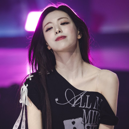 Yuna 갤러리 이미지