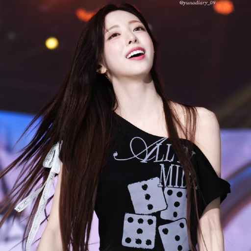 Yuna 갤러리 이미지