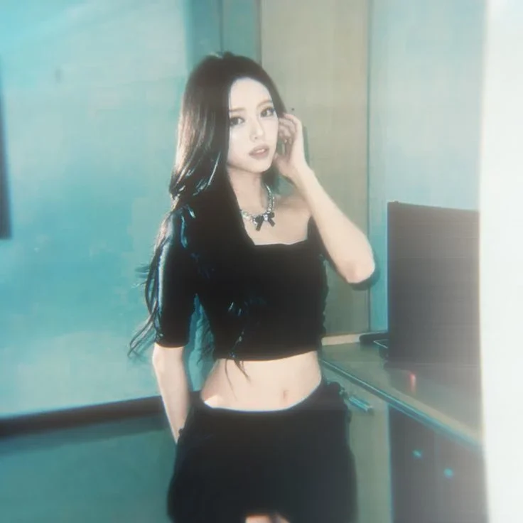 Yuna gallery image