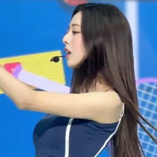 Yuna 갤러리 이미지