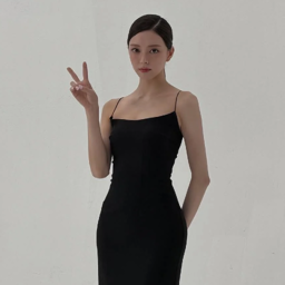 Yuna gallery image