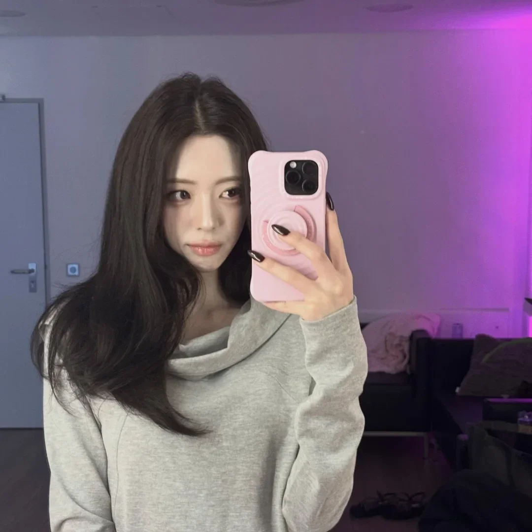 Yuna 갤러리 이미지