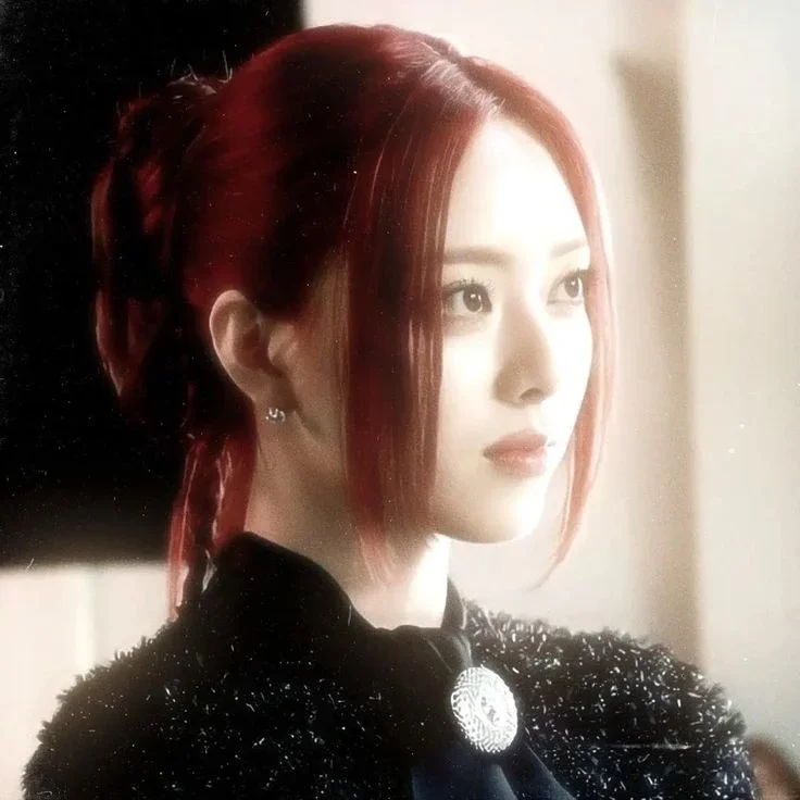Yuna gallery image