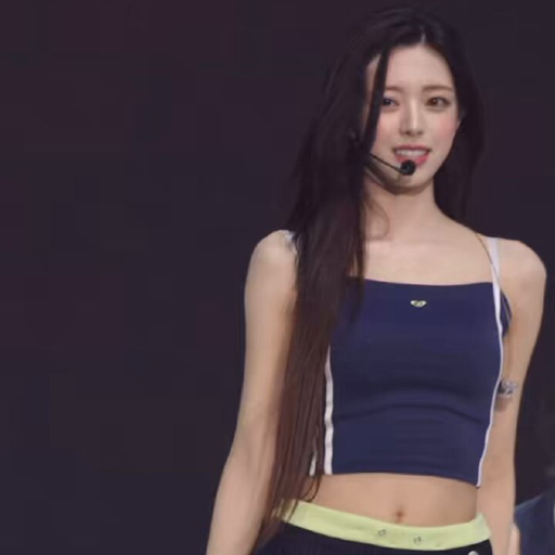 Yuna 갤러리 이미지