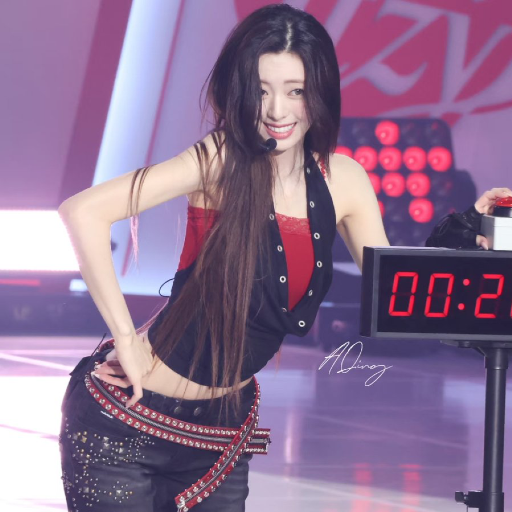 Yuna 갤러리 이미지