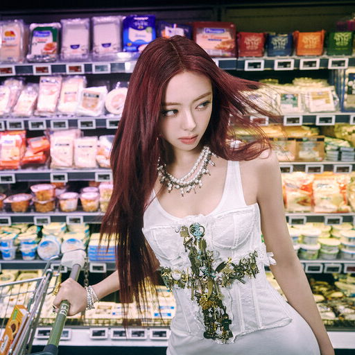 Yuna gallery image