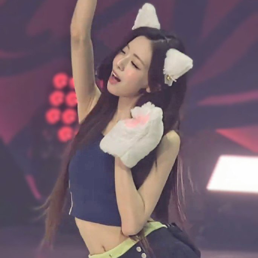 Yuna 갤러리 이미지