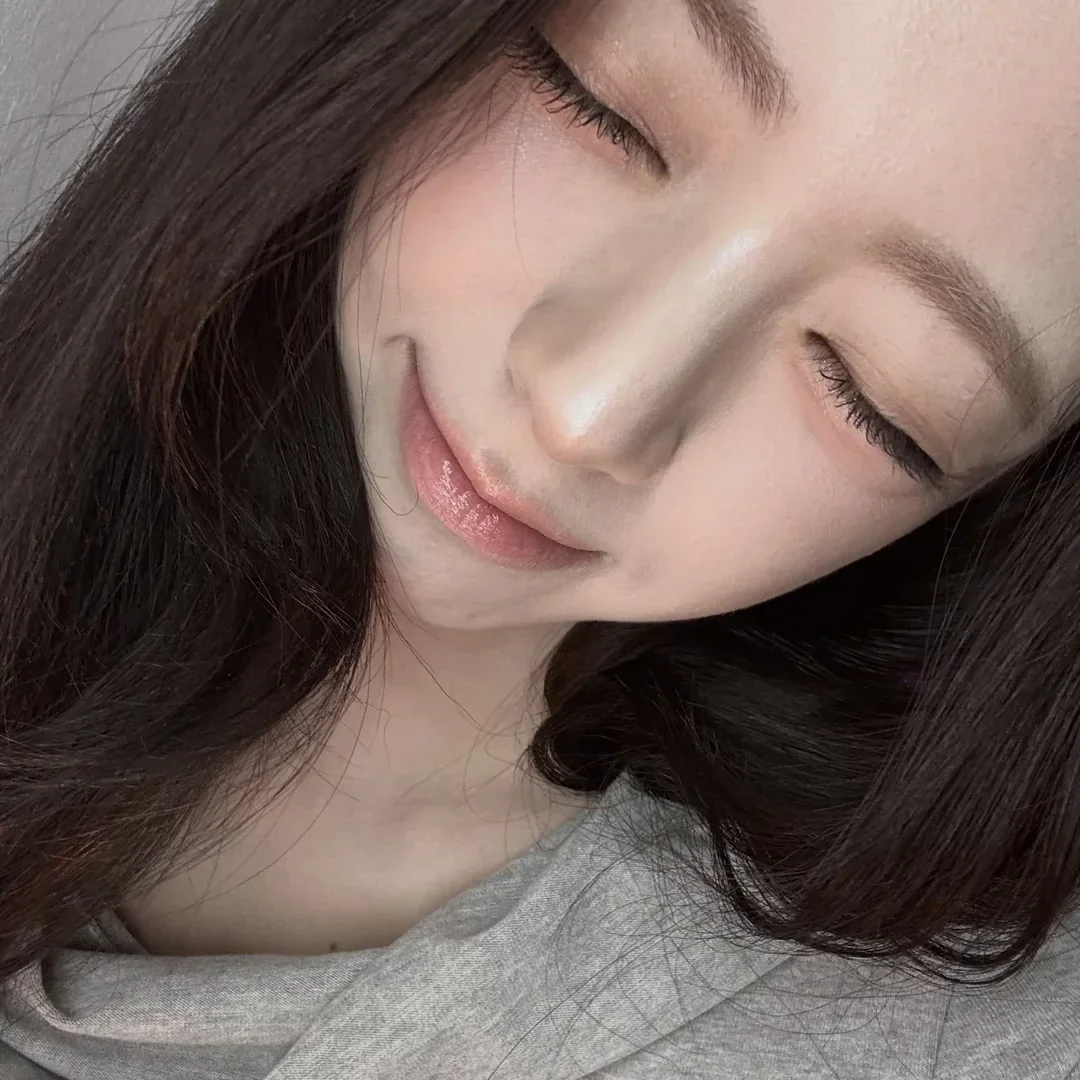 Yuna 갤러리 이미지