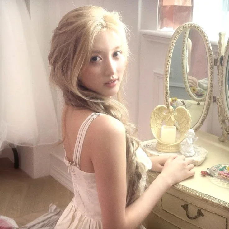 Gaeul gallery image