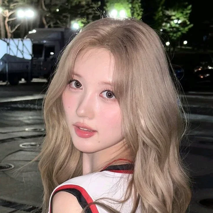 Gaeul gallery image
