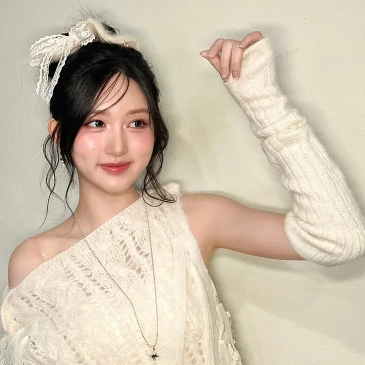 Gaeul gallery image