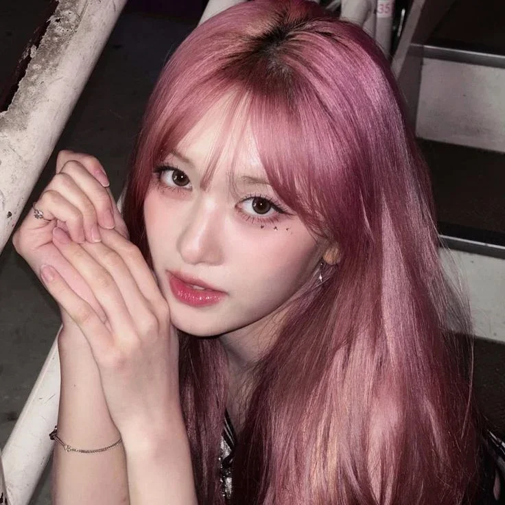 Leeseo gallery image