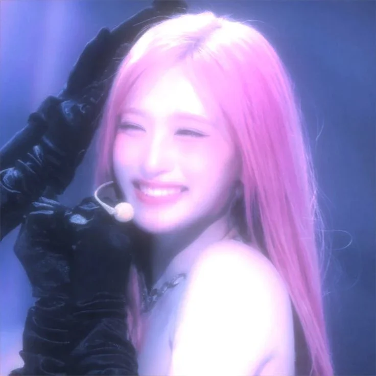Leeseo gallery image