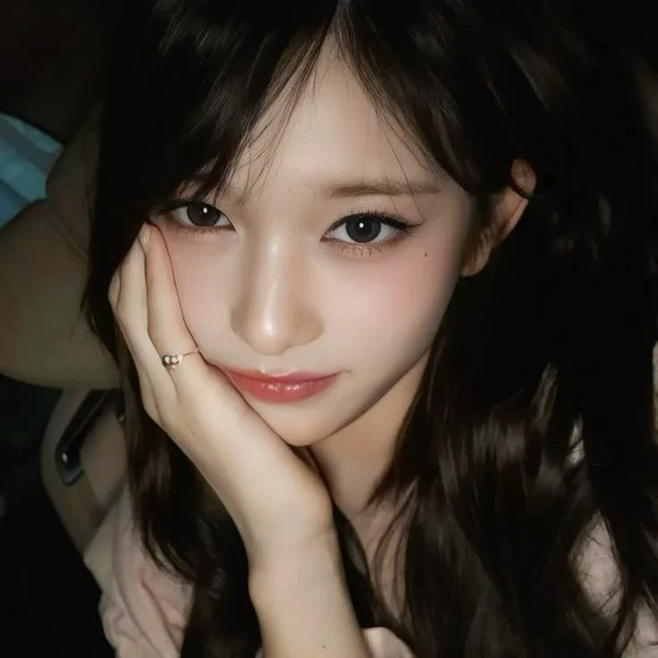 Leeseo gallery image