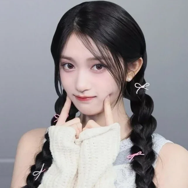 Leeseo gallery image