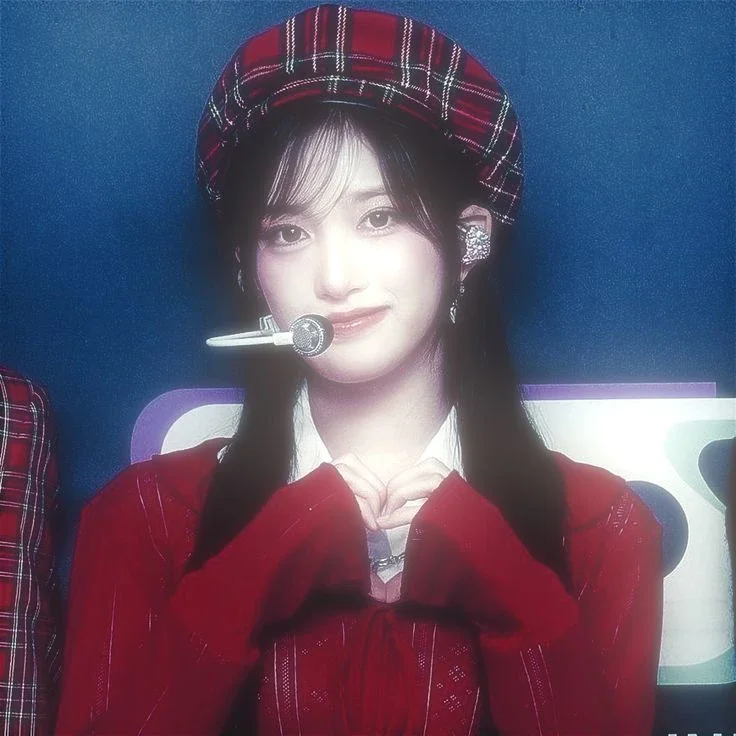 Leeseo gallery image