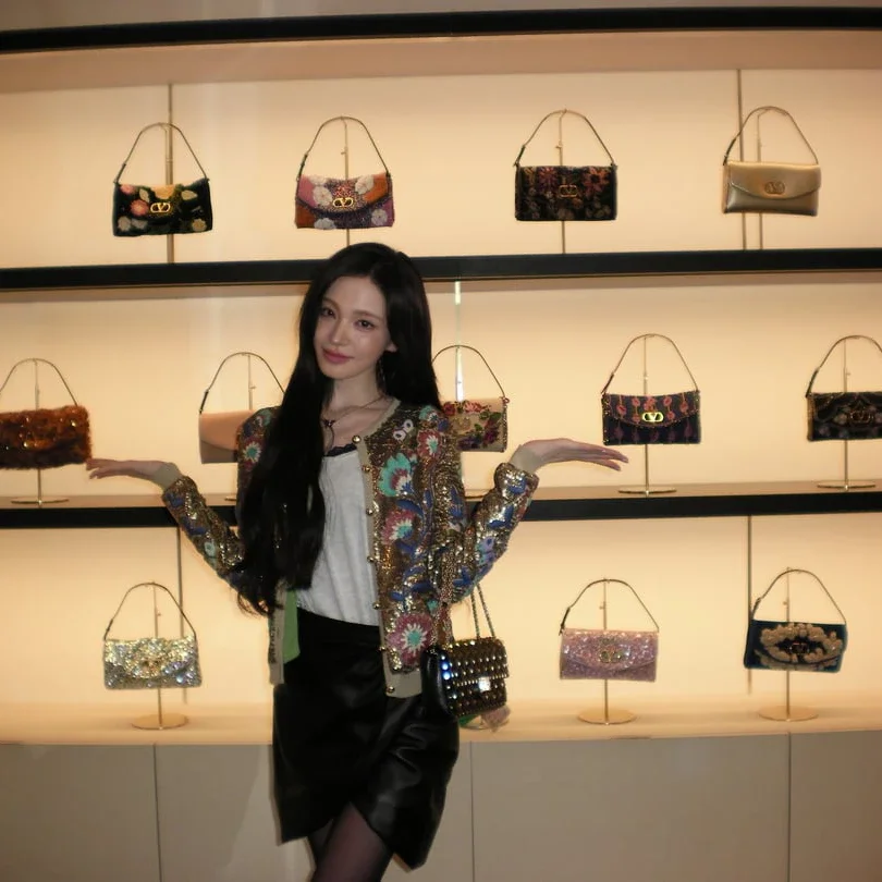 Liz gallery image