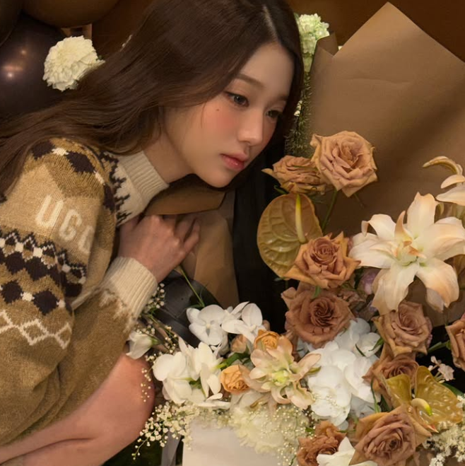 Wonyoung gallery image