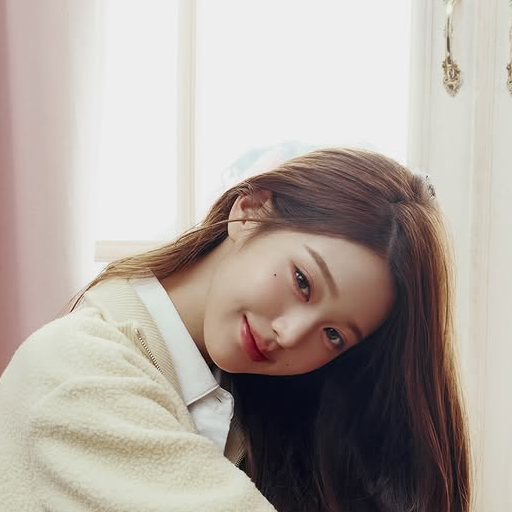 Wonyoung gallery image