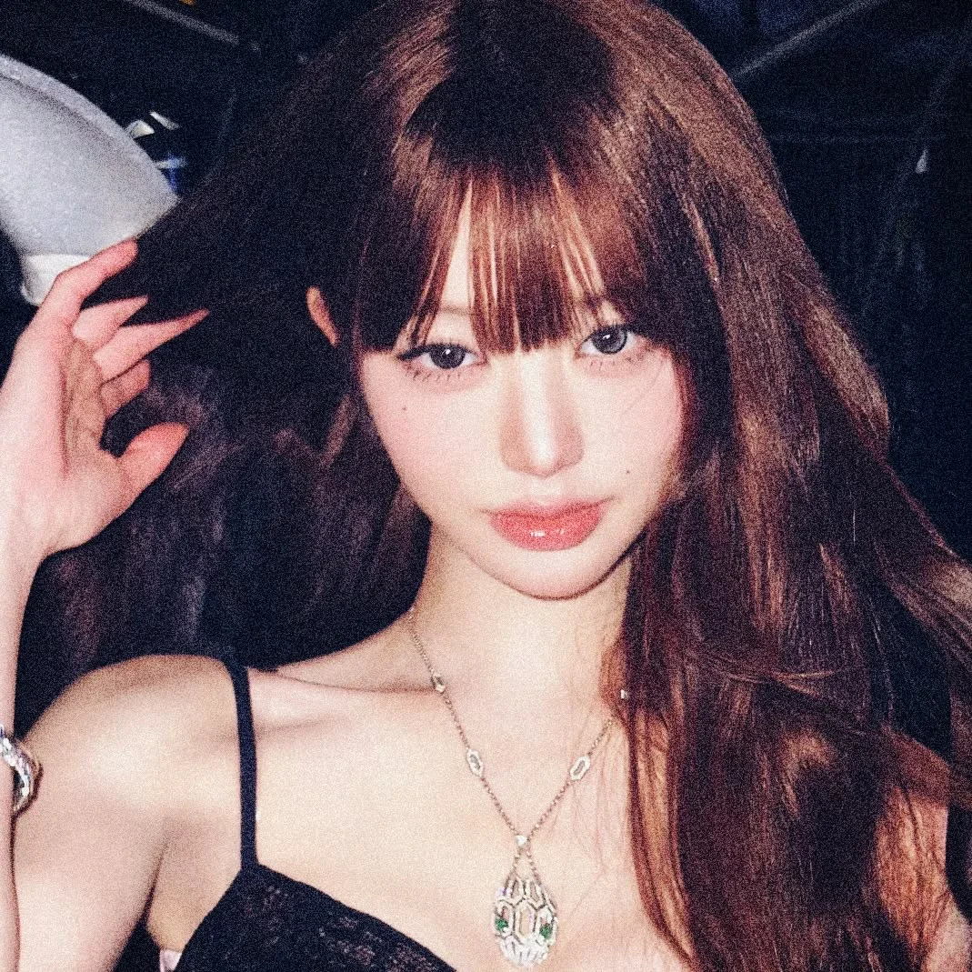 Wonyoung gallery image