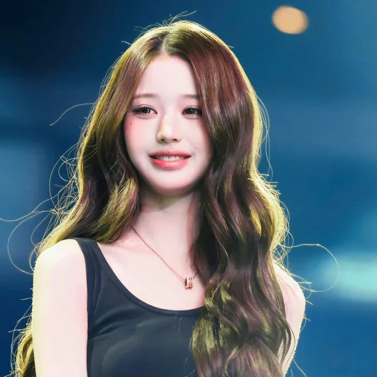 Wonyoung gallery image