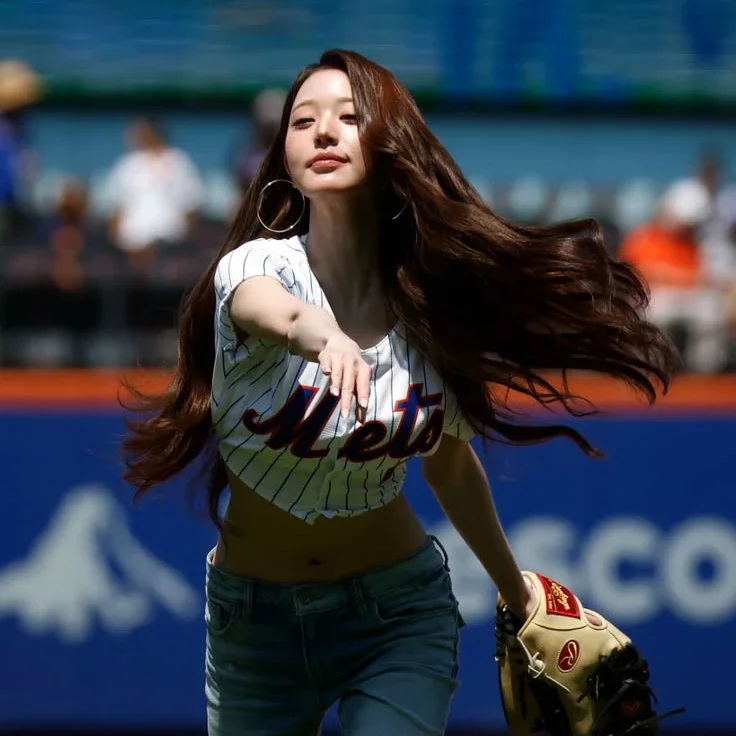 Wonyoung gallery image