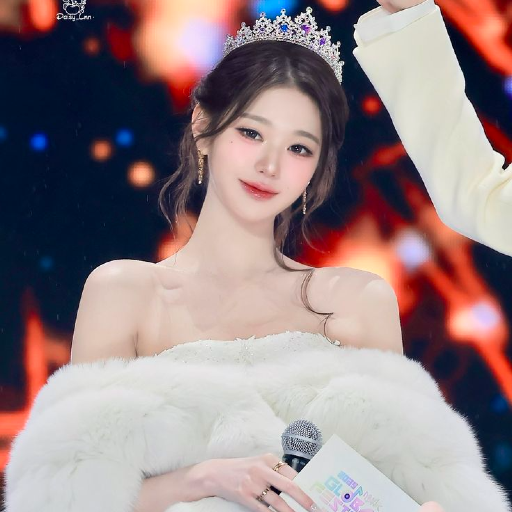 Wonyoung gallery image