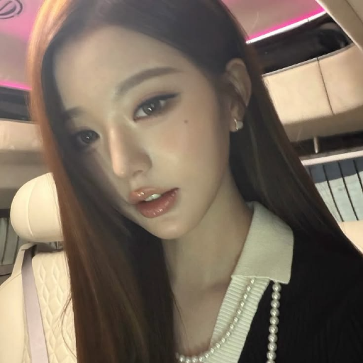 Wonyoung gallery image