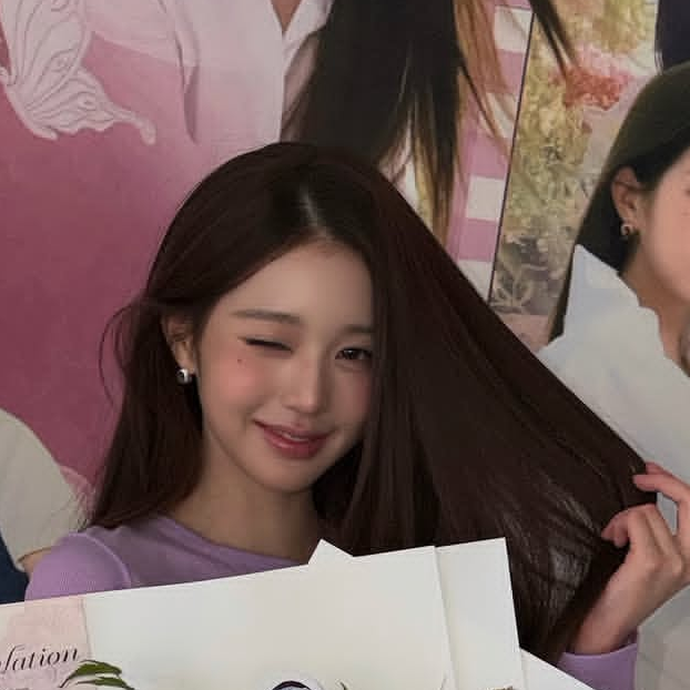 Wonyoung gallery image