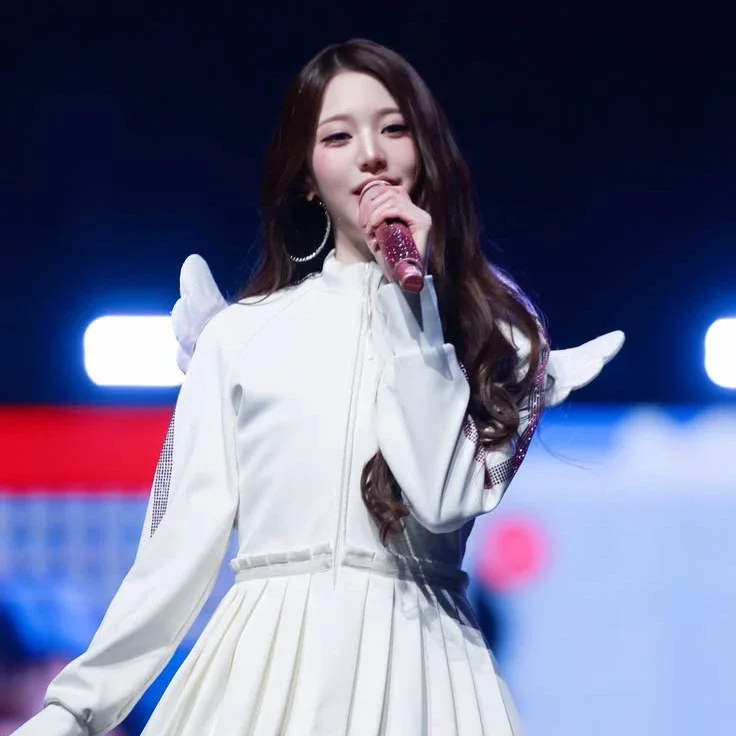 Wonyoung gallery image