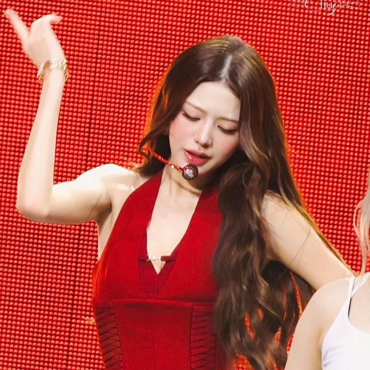 Wonyoung gallery image