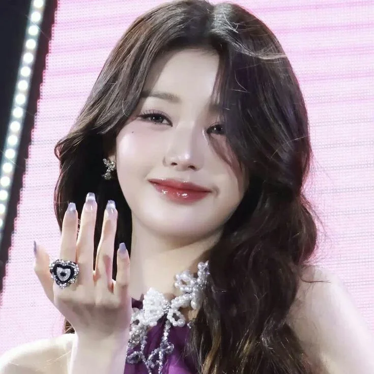 Larawan sa gallery ni Wonyoung
