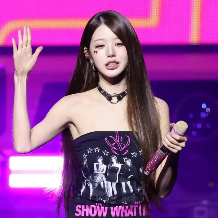 Wonyoung gallery image