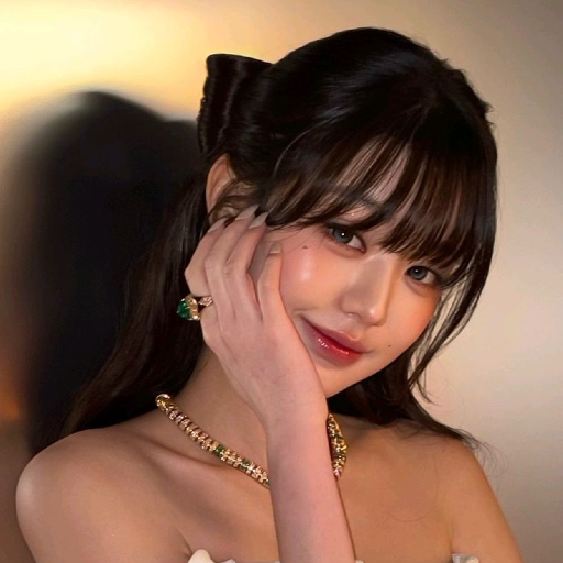 Wonyoung gallery image