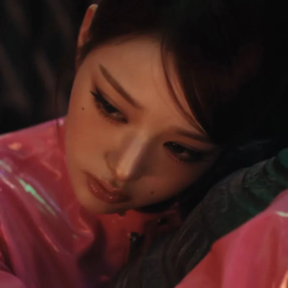 Wonyoung gallery image