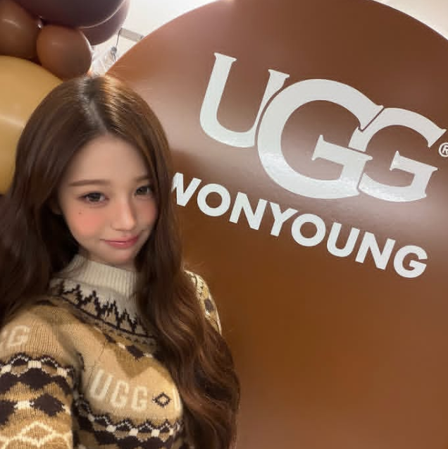 Wonyoung gallery image