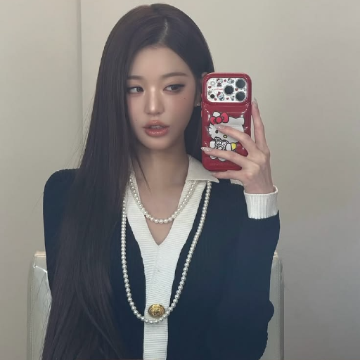 Wonyoung gallery image