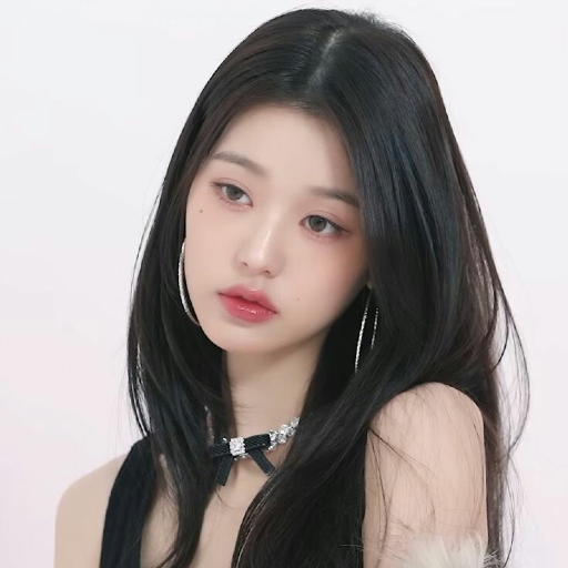 Wonyoung gallery image