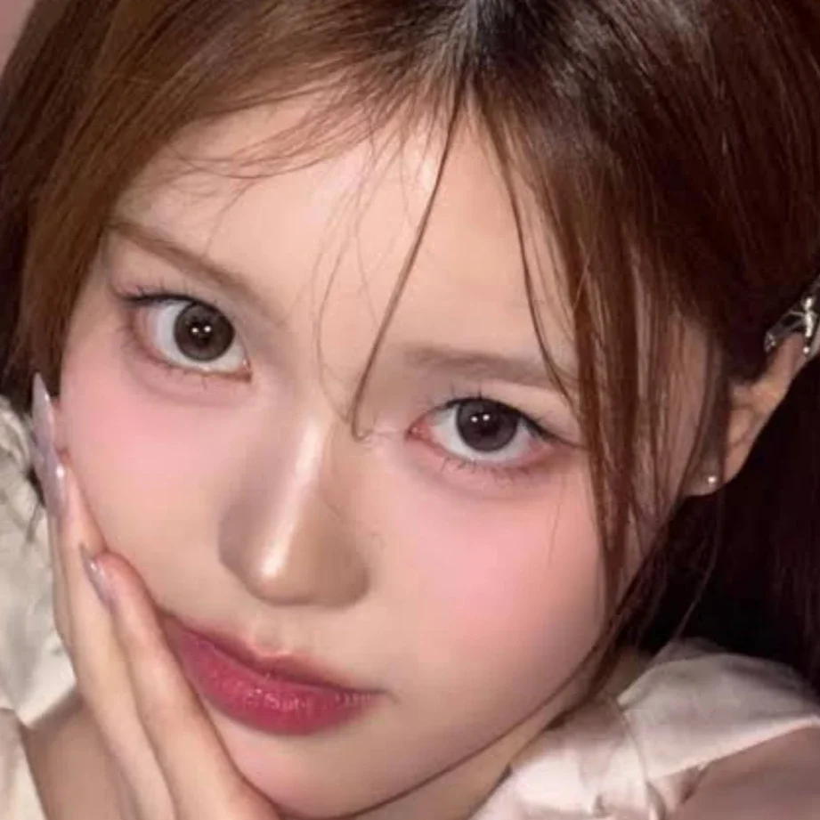 Jeong Saebi gallery image