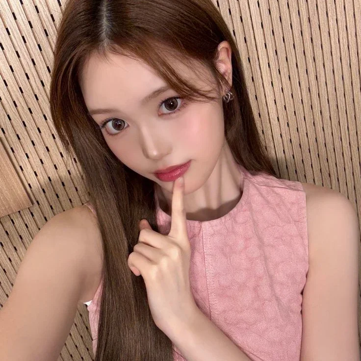 Jeong Saebi 갤러리 이미지