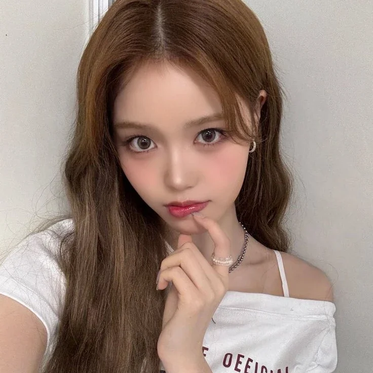 Jeong Saebi 갤러리 이미지
