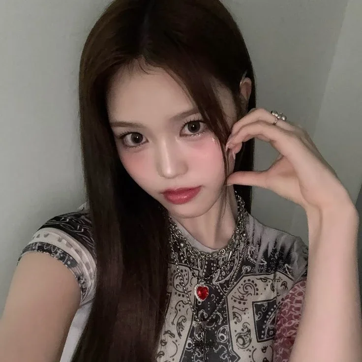 Jeong Saebi 갤러리 이미지