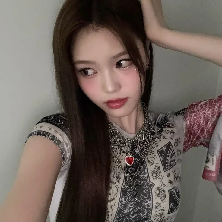 Jeong Saebi 갤러리 이미지