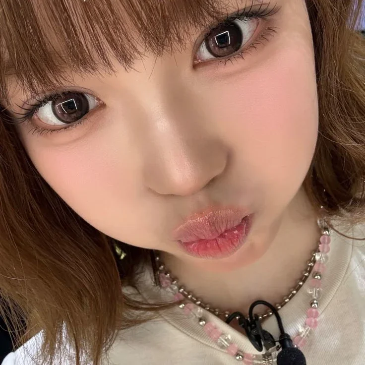 Jeong Saebi 갤러리 이미지