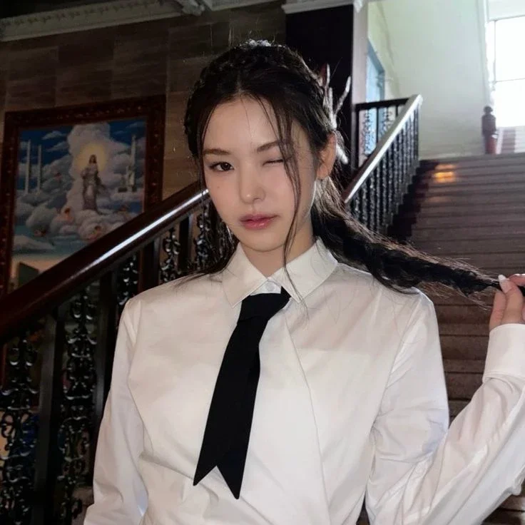 Mai gallery image