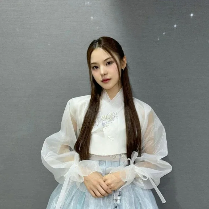 Mai gallery image